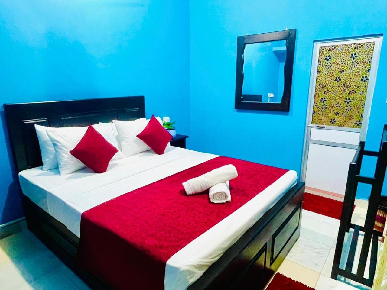 Hema Holiday Villa Тринкомали Экстерьер фото