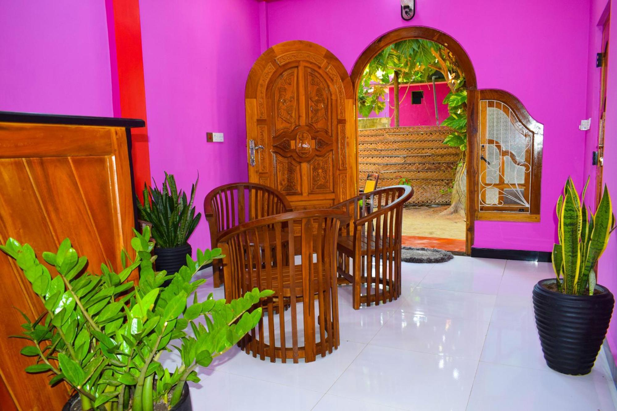 Hema Holiday Villa Тринкомали Экстерьер фото
